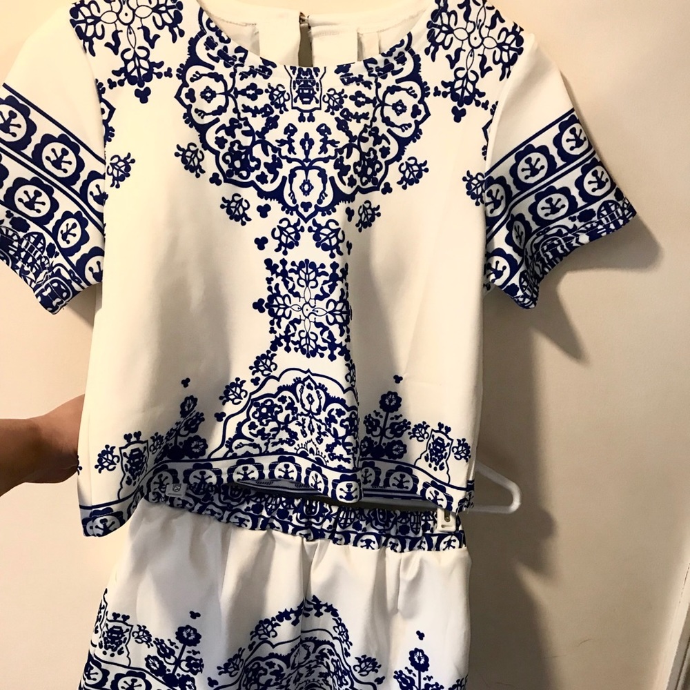Two-piece shirt and short set - Picture 5 of 5